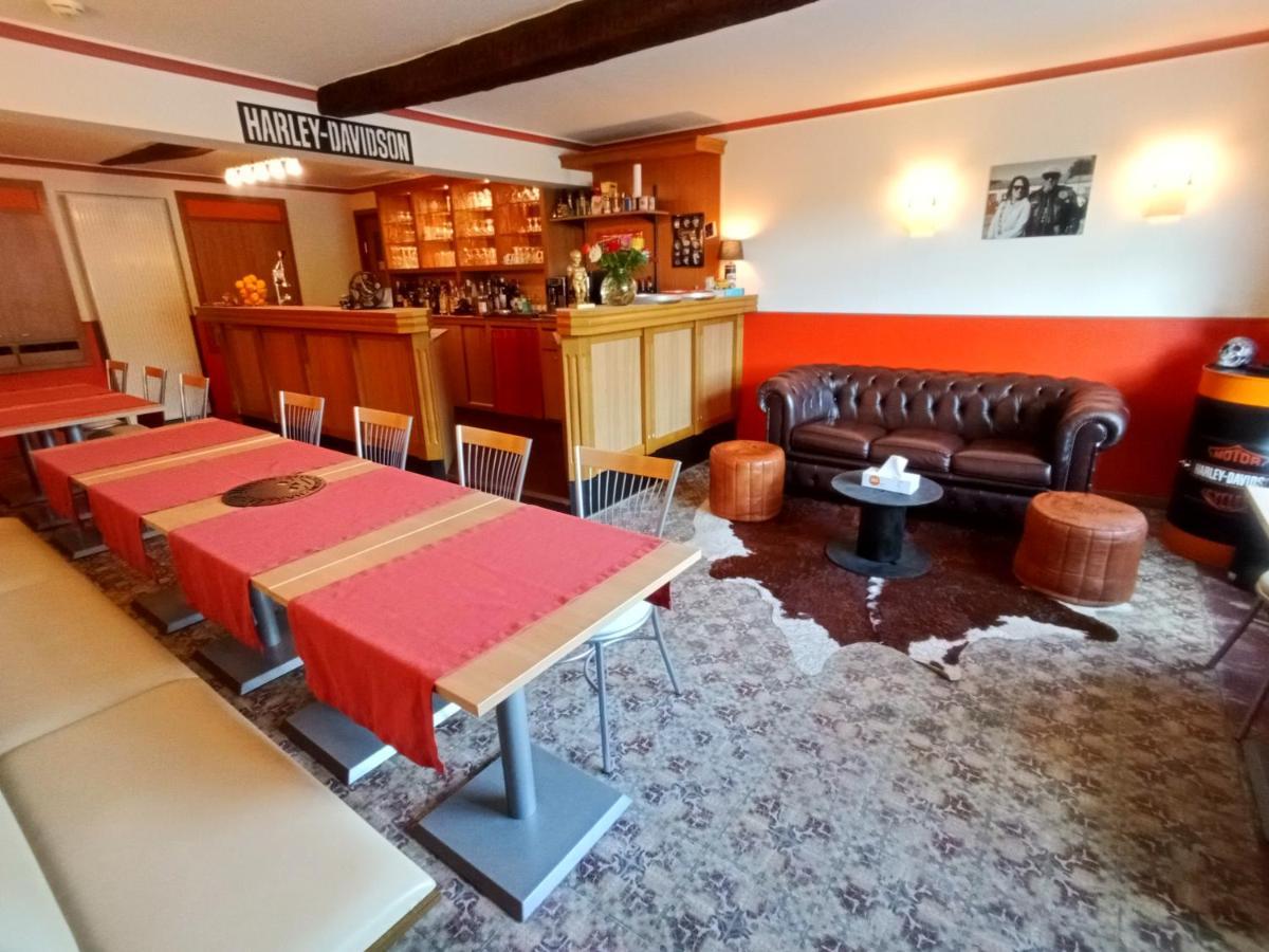 Auberge De Bouvignes Динант Екстериор снимка