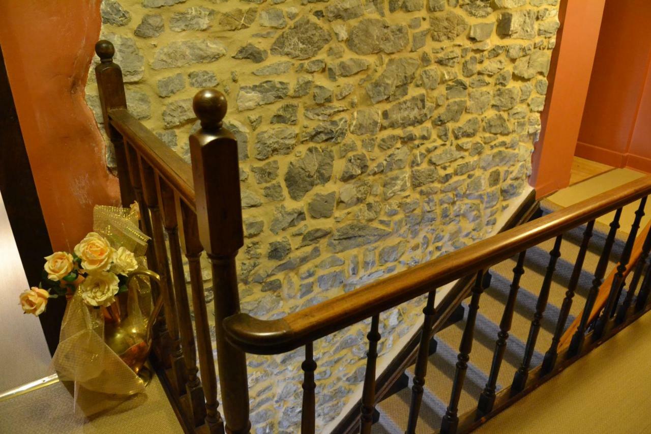 Auberge De Bouvignes Динант Екстериор снимка